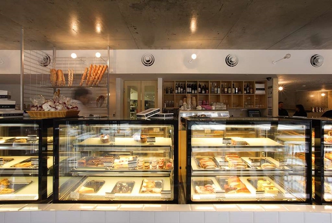 Imagen del bar/restaurante del Hotel The Kinson. Foto 2