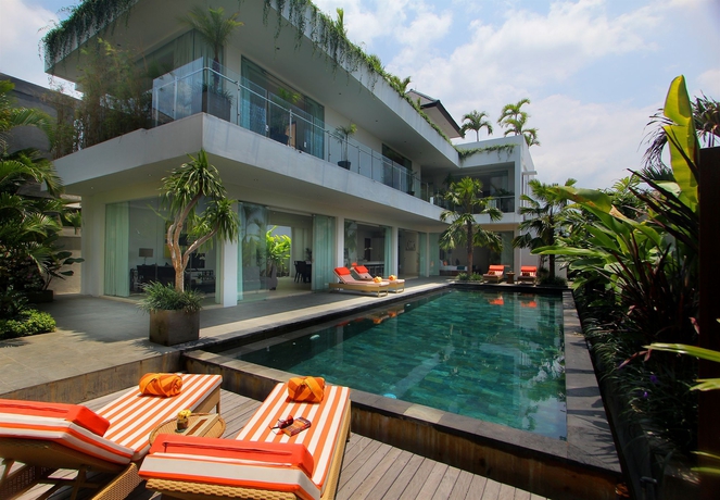 Imagen de la piscina del Hotel The Kirana Canggu - Chse Certified. Foto 15