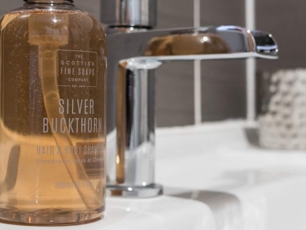 Imagen de la habitación del Hotel The Kirkstyle. Foto 8