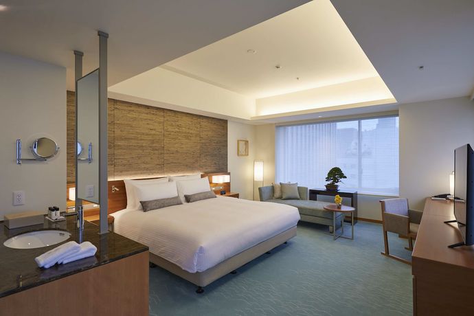 Imagen de la habitación del Hotel The Kitano Tokyo. Foto 9