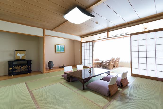 Imagen de la habitación del Hotel The Kizantei. Foto 11