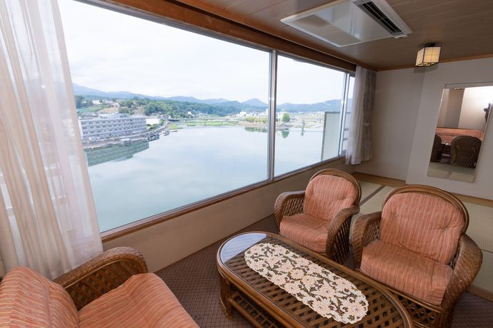 Imagen de la habitación del Hotel The Kizantei. Foto 13