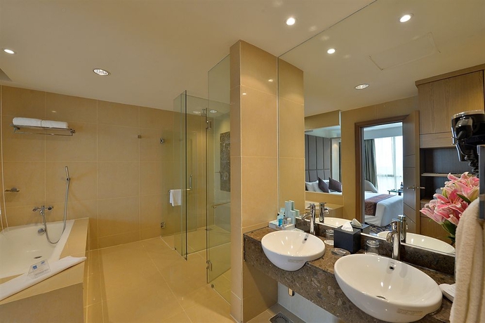 Imagen de la habitación del Hotel The Klagan Regency. Foto 4