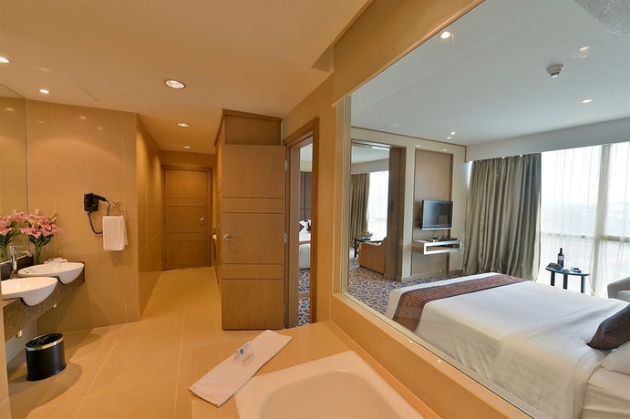 Imagen de la habitación del Hotel The Klagan Regency. Foto 5
