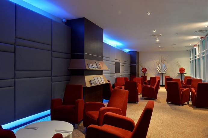 Imagen de los interiores del Hotel The Klagan Regency. Foto 15
