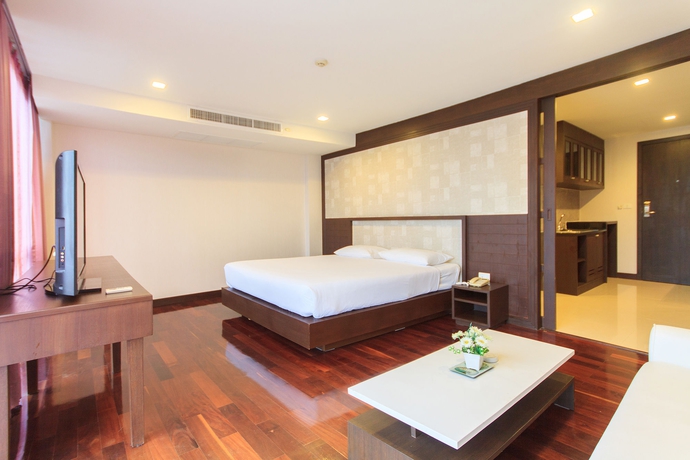 Imagen de la habitación del Hotel The Kris Residence. Foto 4