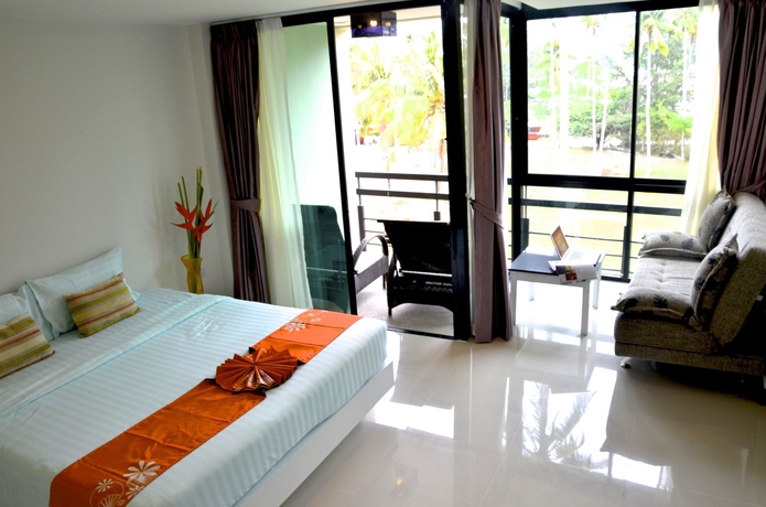 Imagen de los interiores del Hotel The Kris Resort. Foto 4