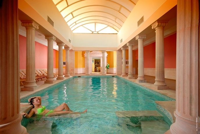 Imagen de la piscina del Hotel The Ksar Djerba Charming and Spa. Foto 8