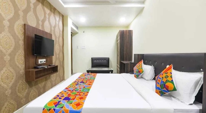 Imagen de la habitación del Hotel The Kumar inn. Foto 9
