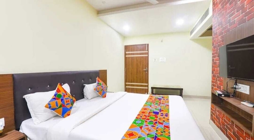Imagen de la habitación del Hotel The Kumar inn. Foto 13
