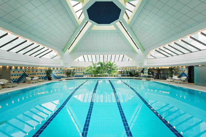 Imagen de la piscina del Hotel The Kunlun Jing An. Foto 20