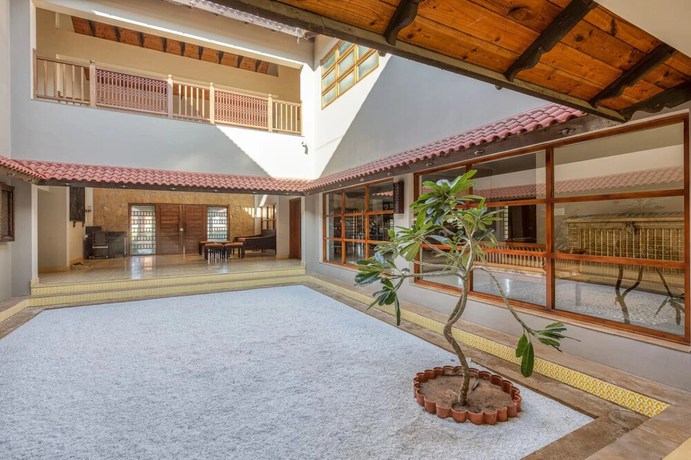 Imagen de la habitación del Hotel The Kutchh Courtyard Resort. Foto 4