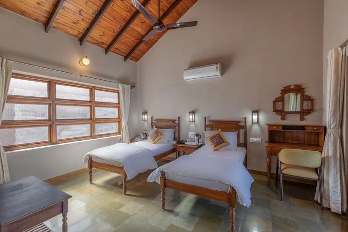 Imagen de la habitación del Hotel The Kutchh Courtyard Resort. Foto 12