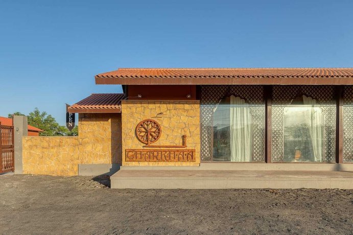 Imagen general del Hotel The Kutchh Courtyard Resort. Foto 2
