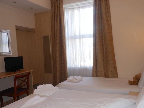 Imagen de la habitación del Hotel The Kynance on Plymouth Hoe. Foto 13