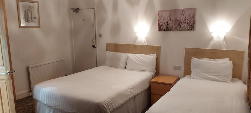 Imagen de la habitación del Hotel The Kynance on Plymouth Hoe. Foto 17
