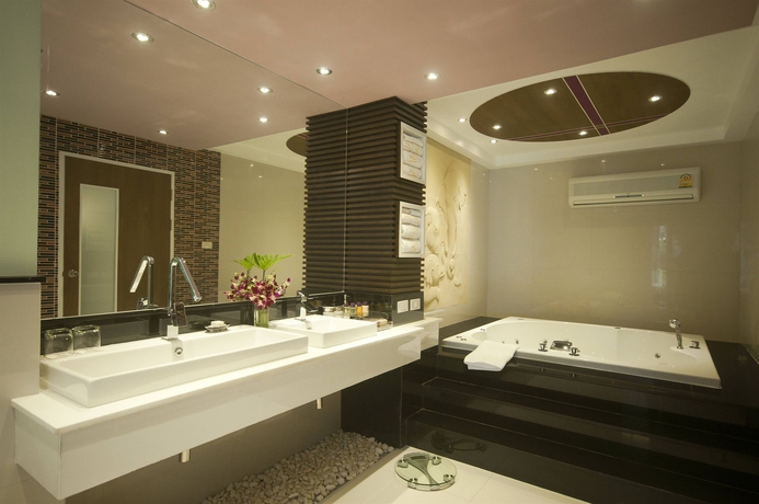 Imagen de la habitación del Hotel The L Resort. Foto 8