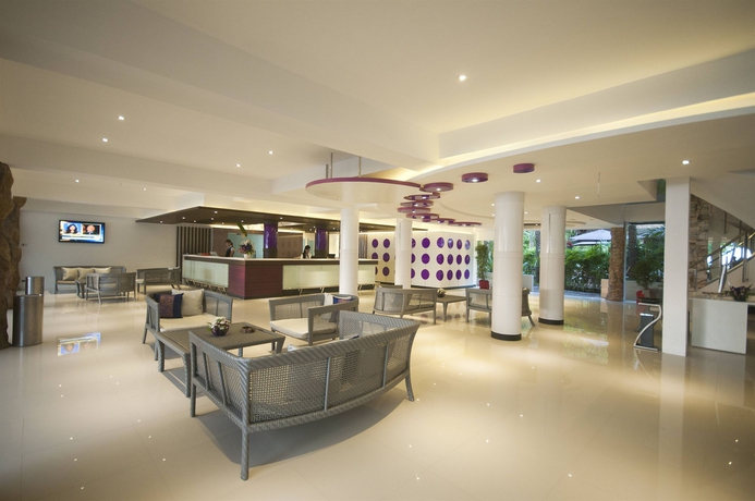 Imagen de los interiores del Hotel The L Resort. Foto 12