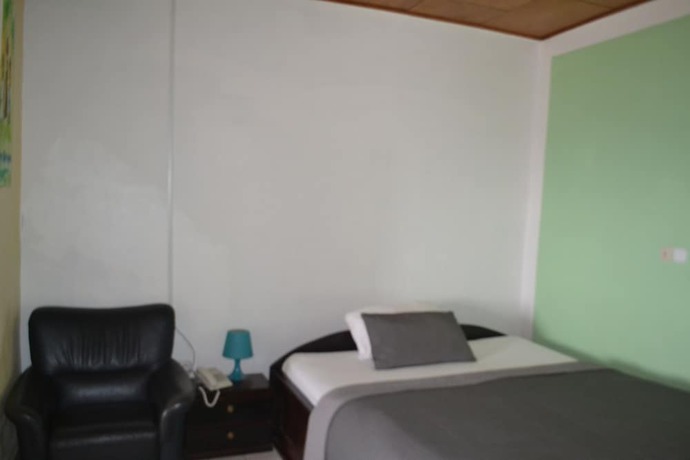 Imagen de la habitación del Hotel The LK. Foto 9