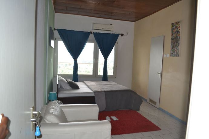 Imagen de la habitación del Hotel The LK. Foto 10