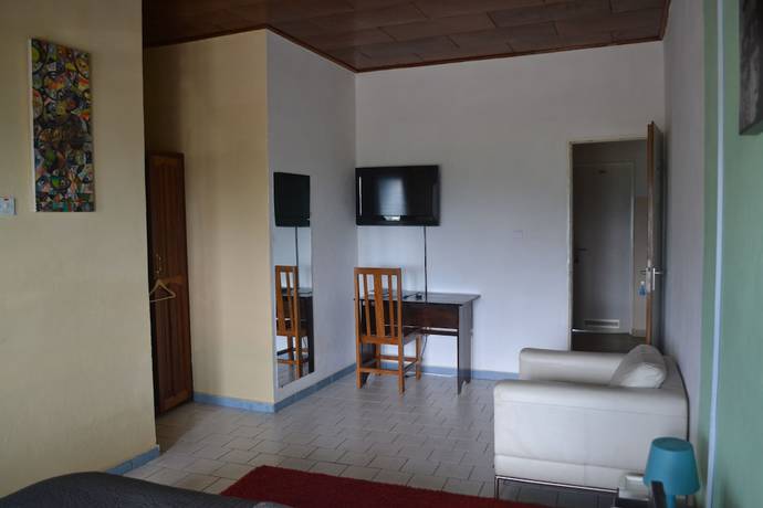 Imagen de la habitación del Hotel The LK. Foto 12