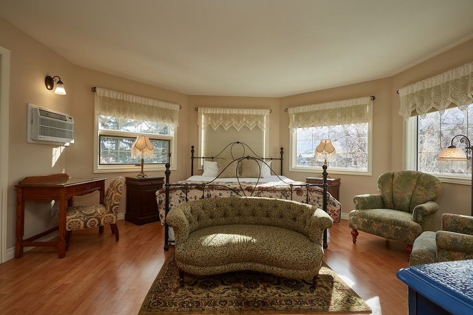 Imagen de la habitación del Hotel The Lady MacDonald Country Inn. Foto 14