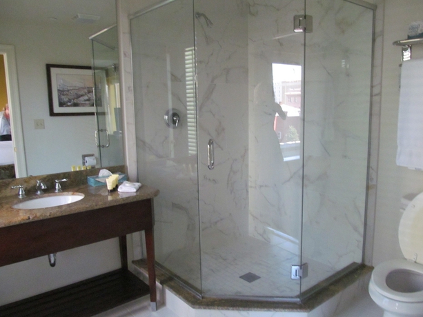 Imagen de la habitación del Hotel The Lafayette New Orleans by Kasa Living. Foto 9