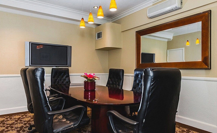 Imagen de los interiores del Hotel The Lafayette , Swim Club and Bungalows. Foto 10