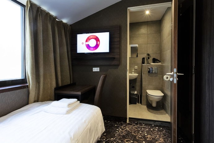 Imagen de la habitación del Hotel The Lake Amsterdam Airport. Foto 9