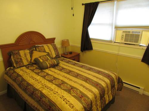 Imagen de la habitación del Hotel The Lake George Inn. Foto 5