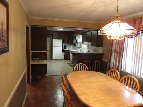 Imagen de la habitación del Hotel The Lake George Inn. Foto 7