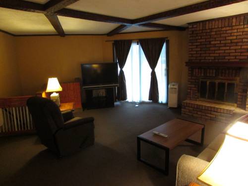 Imagen de la habitación del Hotel The Lake George Inn. Foto 8