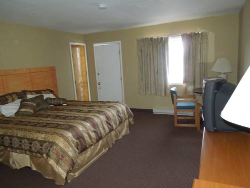 Imagen de la habitación del Hotel The Lake George Inn. Foto 13