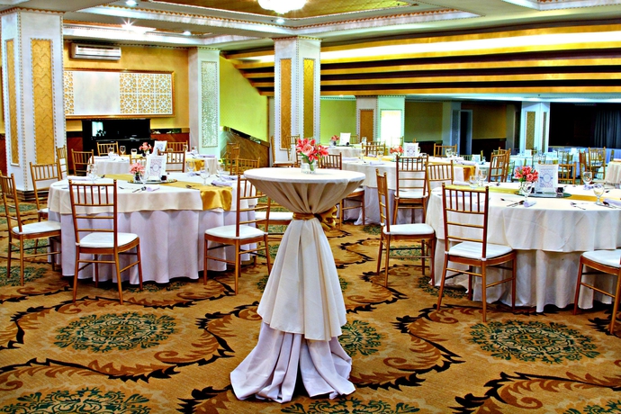 Imagen de los interiores del Hotel The Lake Tagaytay. Foto 13