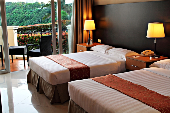 Imagen de la habitación del Hotel The Lake Tagaytay. Foto 2