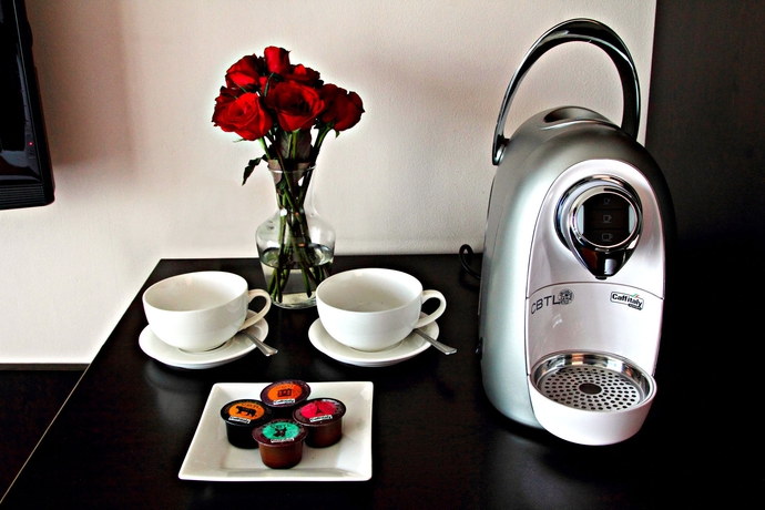 Imagen de la habitación del Hotel The Lake Tagaytay. Foto 3