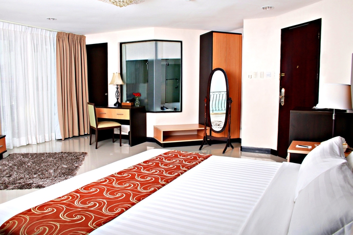 Imagen de la habitación del Hotel The Lake Tagaytay. Foto 4