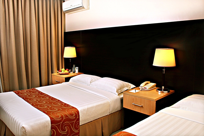 Imagen de la habitación del Hotel The Lake Tagaytay. Foto 10