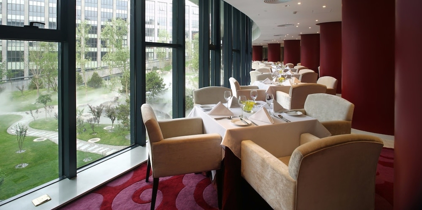 Imagen del bar/restaurante del Hotel The Lake View Beijing. Foto 3