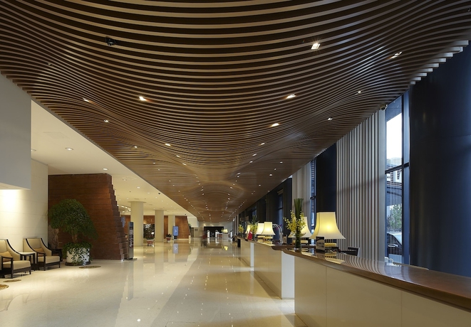 Imagen de los interiores del Hotel The Lake View Beijing. Foto 14