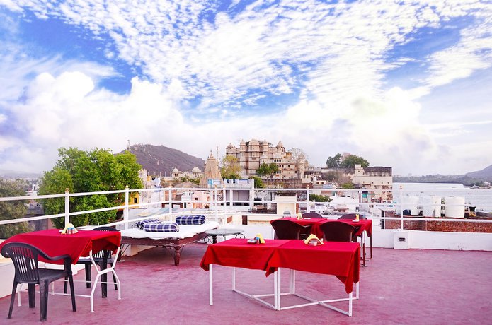 Imagen general del Hotel The Lake View – On Lake Pichola. Foto 1