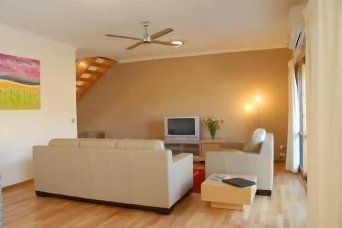 Imagen general del Hotel The Lakes Apartments. Foto 11