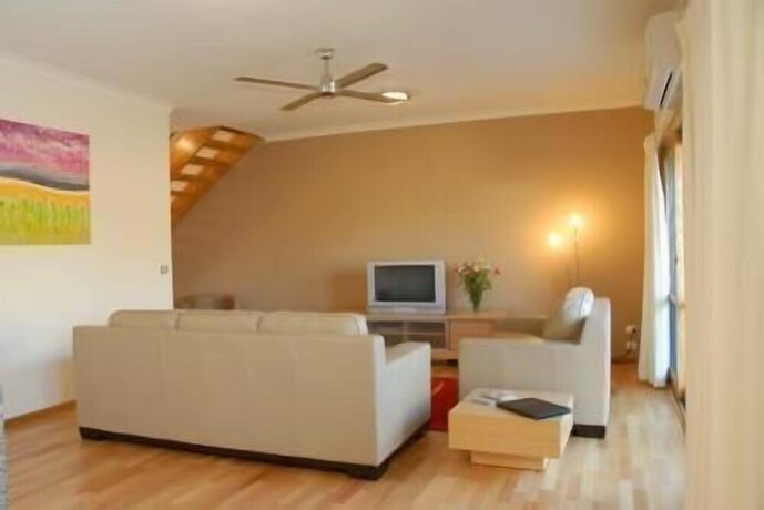 Imagen de la habitación del Hotel The Lakes Apartments. Foto 18