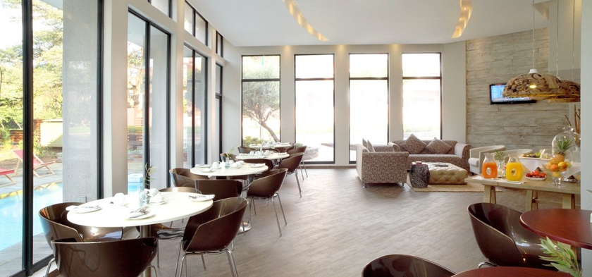 Imagen del bar/restaurante del Hotel The Lakes Boutique Lodge. Foto 5