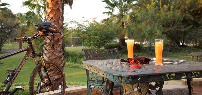 Imagen del bar/restaurante del Hotel The Lakes Boutique Lodge. Foto 6