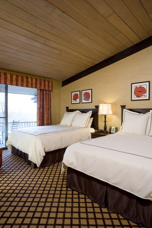 Imagen de la habitación del Hotel The Lakeview, Shanty Creek Resort. Foto 11