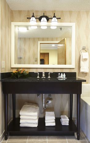 Imagen de la habitación del Hotel The Lakeview, Shanty Creek Resort. Foto 13