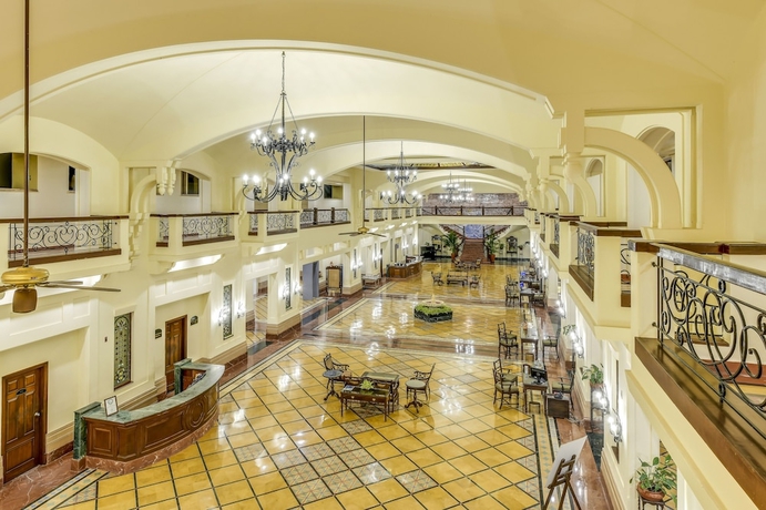 Imagen de los interiores del Hotel The Lalit Golf and Spa Resort Goa. Foto 19