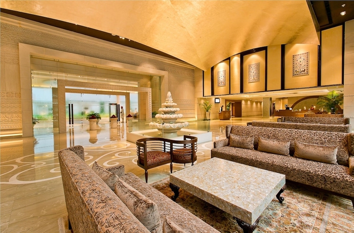 Imagen de los interiores del Hotel The Lalit Jaipur. Foto 19