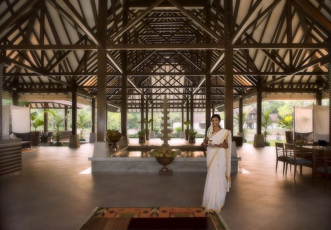 Imagen de los interiores del Hotel The Lalit Resort and Spa Bekal. Foto 18